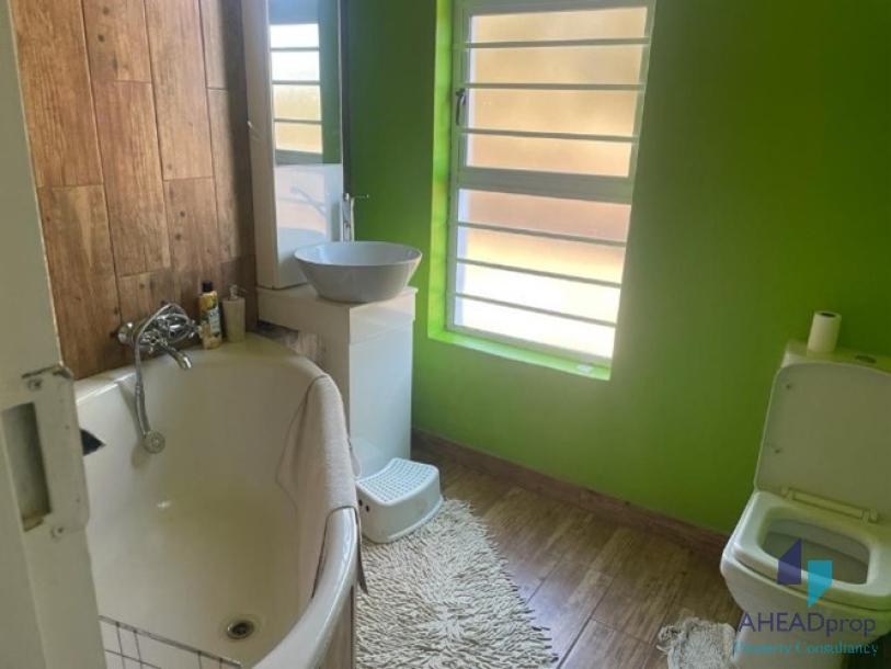 5 Bedroom house for sale- Ruretse-13